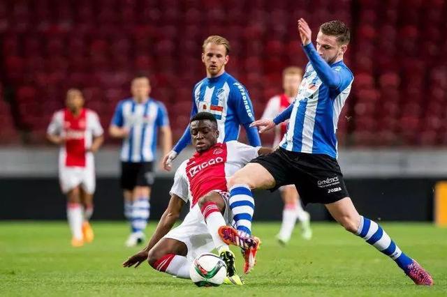 向撕开对方 向撕开对方